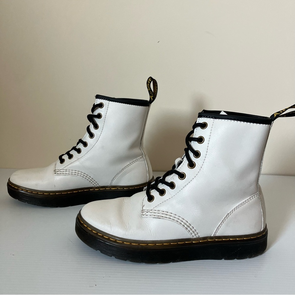 Dr. Martens Women’s Zavala White Combat Boots size 6 - Picture 11 of 11